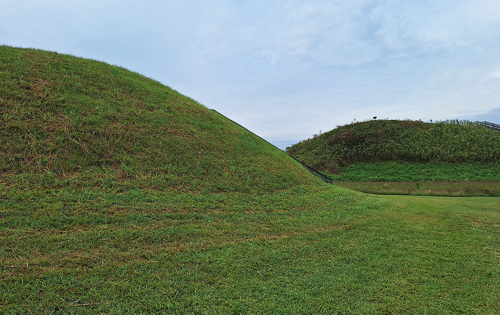 Etowah Mounds in Georgia, by Laurie Stevens