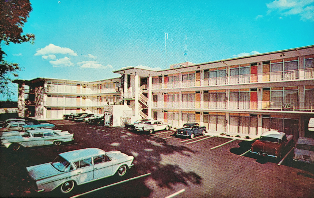 Atlanta TraveLodge, 1641 Peachtree St, postcard, Atlanta, GA